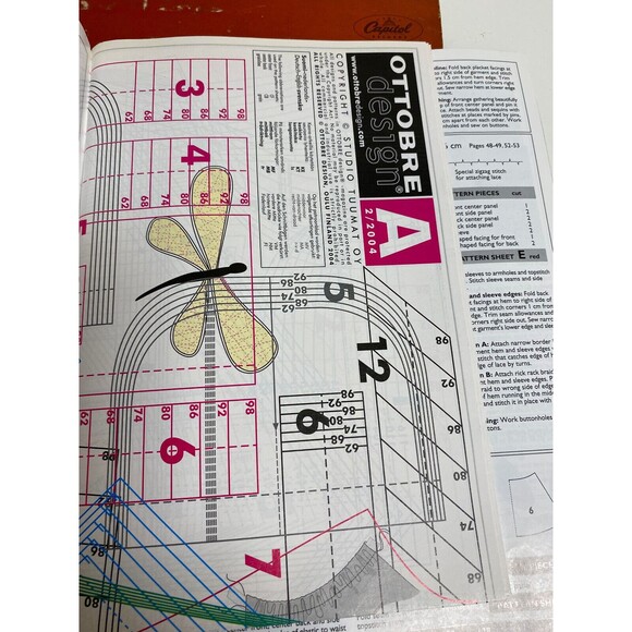 Ottobre Kids Fashion Sewing Pattern Magazine Intact Summer 200i4 - Picture 3 of 3